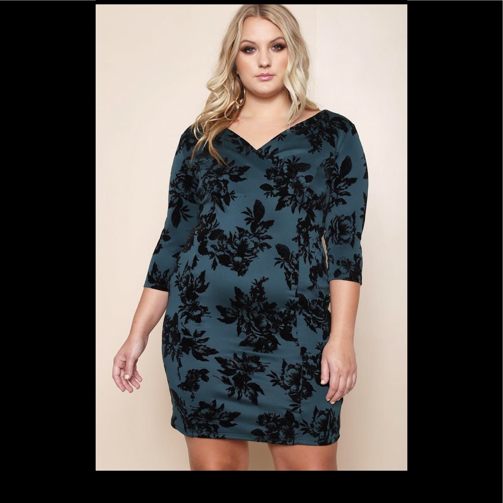 GS Love Green Floral Wrap Dress NWT